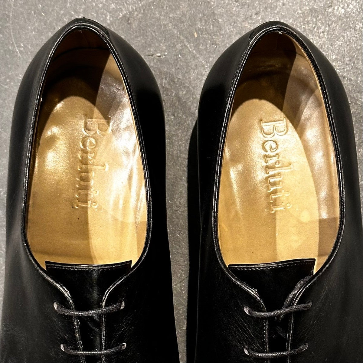 【Berluti】ベルルッティ ホールカット 045 カーフ ブラック サイズUK6.5