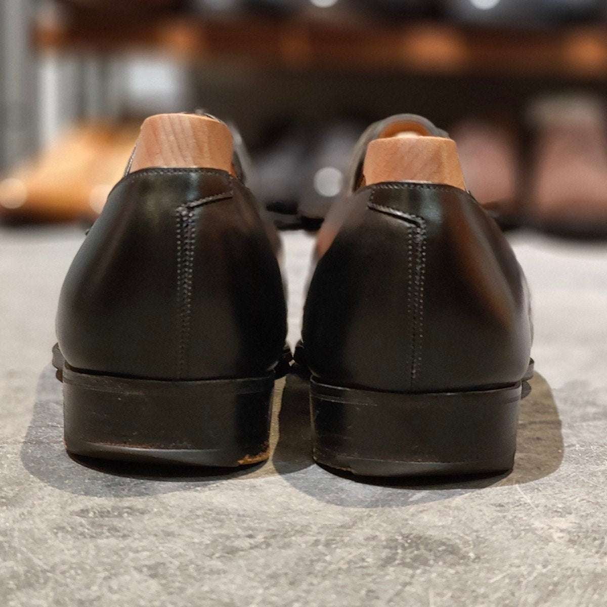 極美品【GAZIANO&GIRLING】ガジアーノ&ガーリング オックスフォード ストレートチップ ブラック サイズ UK8.5E TG73ラスト参考定価￥231,000-