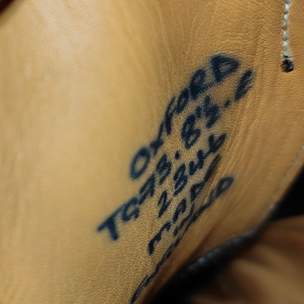 極美品【GAZIANO&GIRLING】ガジアーノ&ガーリング オックスフォード ストレートチップ ブラック サイズ UK8.5E TG73ラスト参考定価￥231,000-