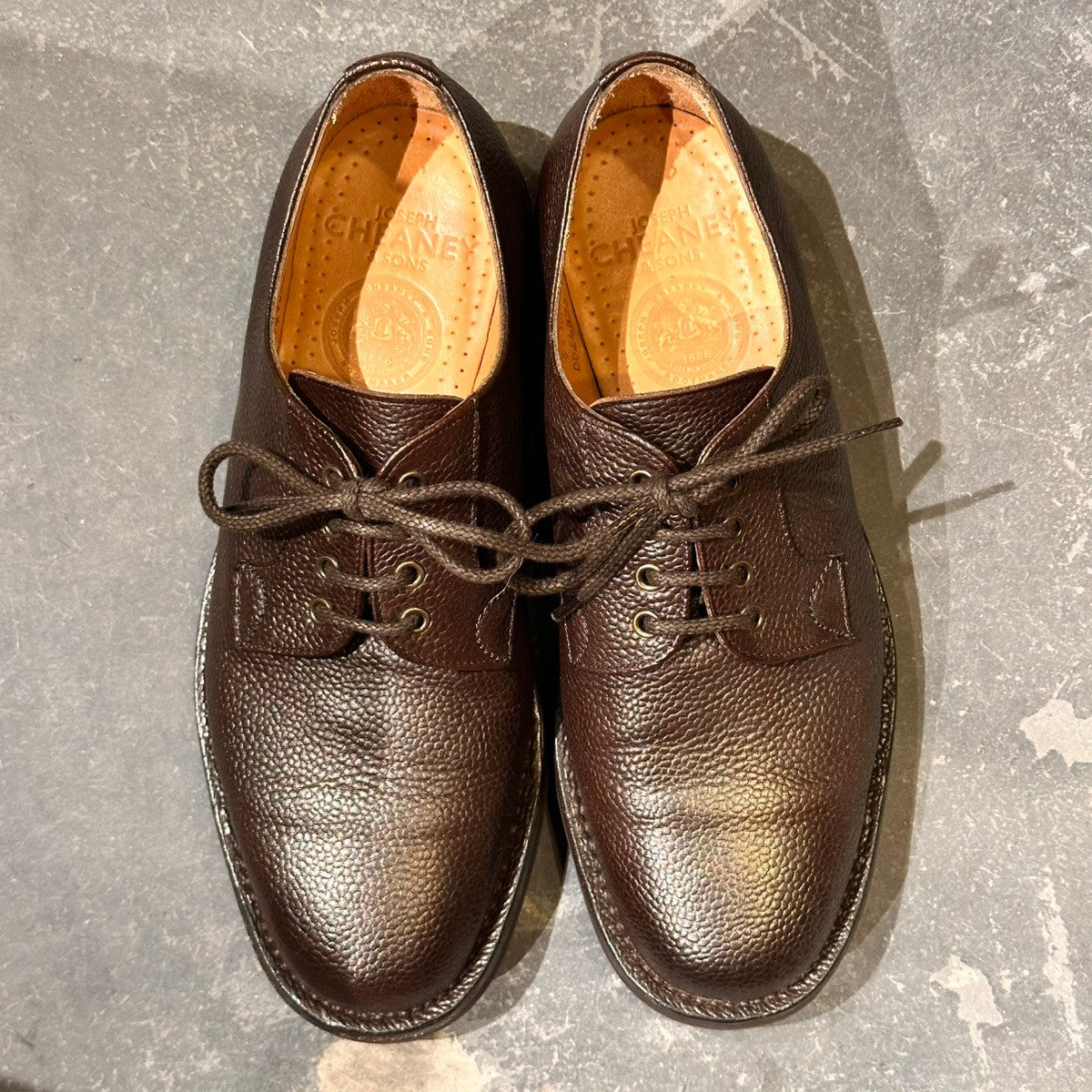 【JOSEPH CHEANEY】ジョセフチーニー マルバーンC プレーントゥ グレインレザー ダークブラウン サイズUK7