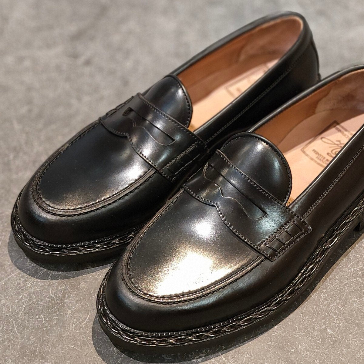 希少 新品未使用【HEINRICH DINKELACKER】ハインリッヒディンケラッカー ウィーン ローファー ツォップナート コードバン ブラック サイズ UK7