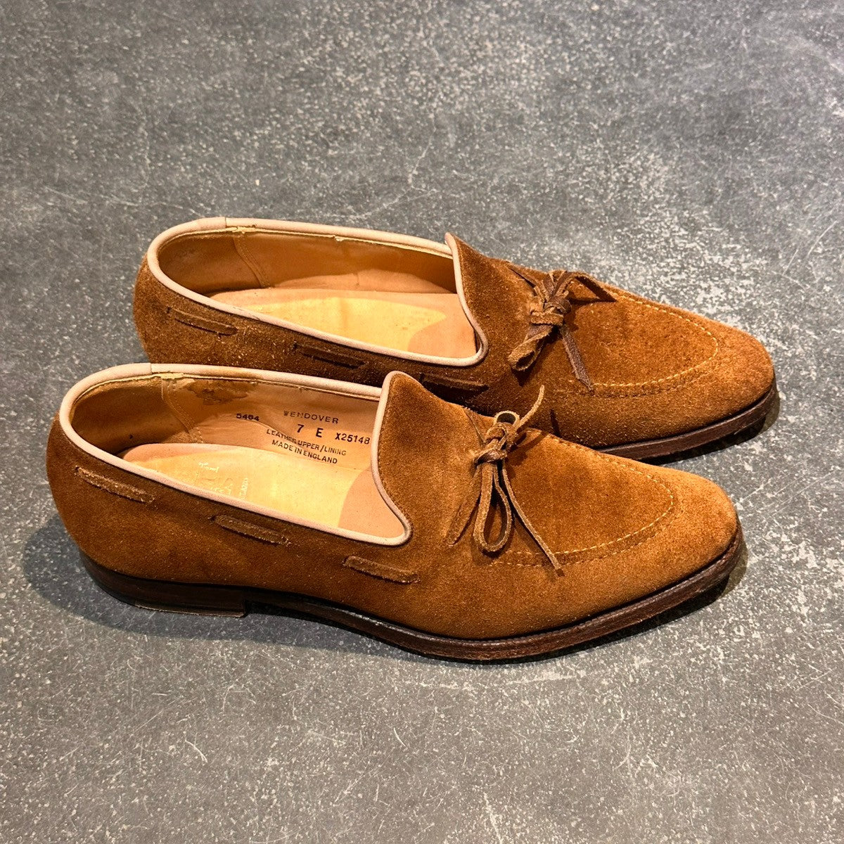 【CROCKETT&JONES】クロケット&ジョーンズ ウェンドーバー タッセルローファー スエード ブラウン サイズUK7E 375ラスト