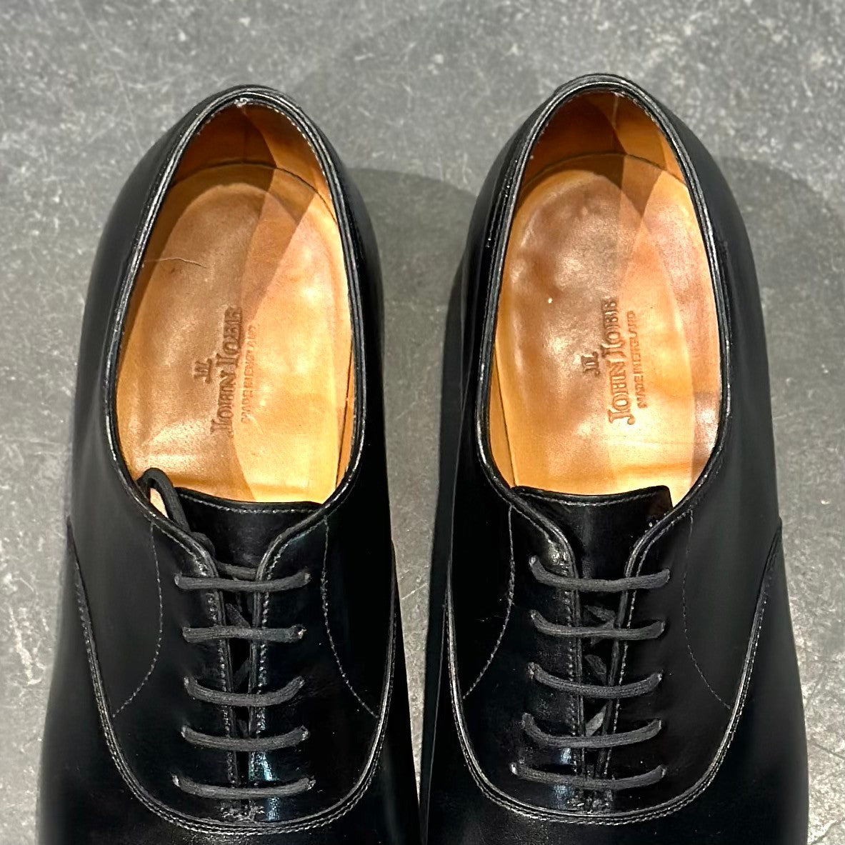 極美品【JOHNLOBB】ジョンロブ シティ2 ストレートチップ ブラック カーフ 7000ラスト サイズUK7D 7000ラスト