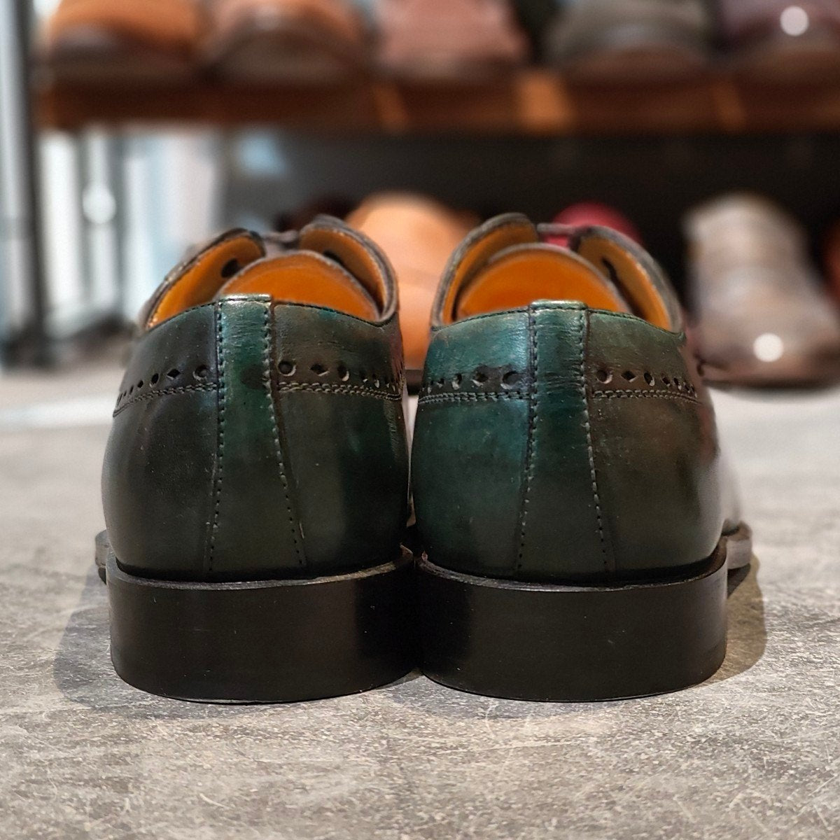 希少 美品 【TANINO CRISCI】タニノクリスチー セミブローグ カーフ