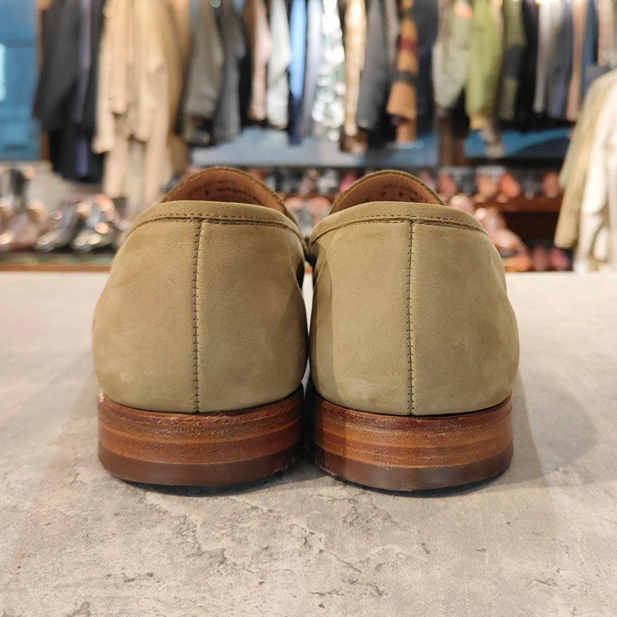 極美品【CROCKETT&JONES】クロケット＆ジョーンズ バーニーズニューヨーク別注 SELHURST アンラインド ローファー ヌバック グレー  サイズUK7E 366ラスト