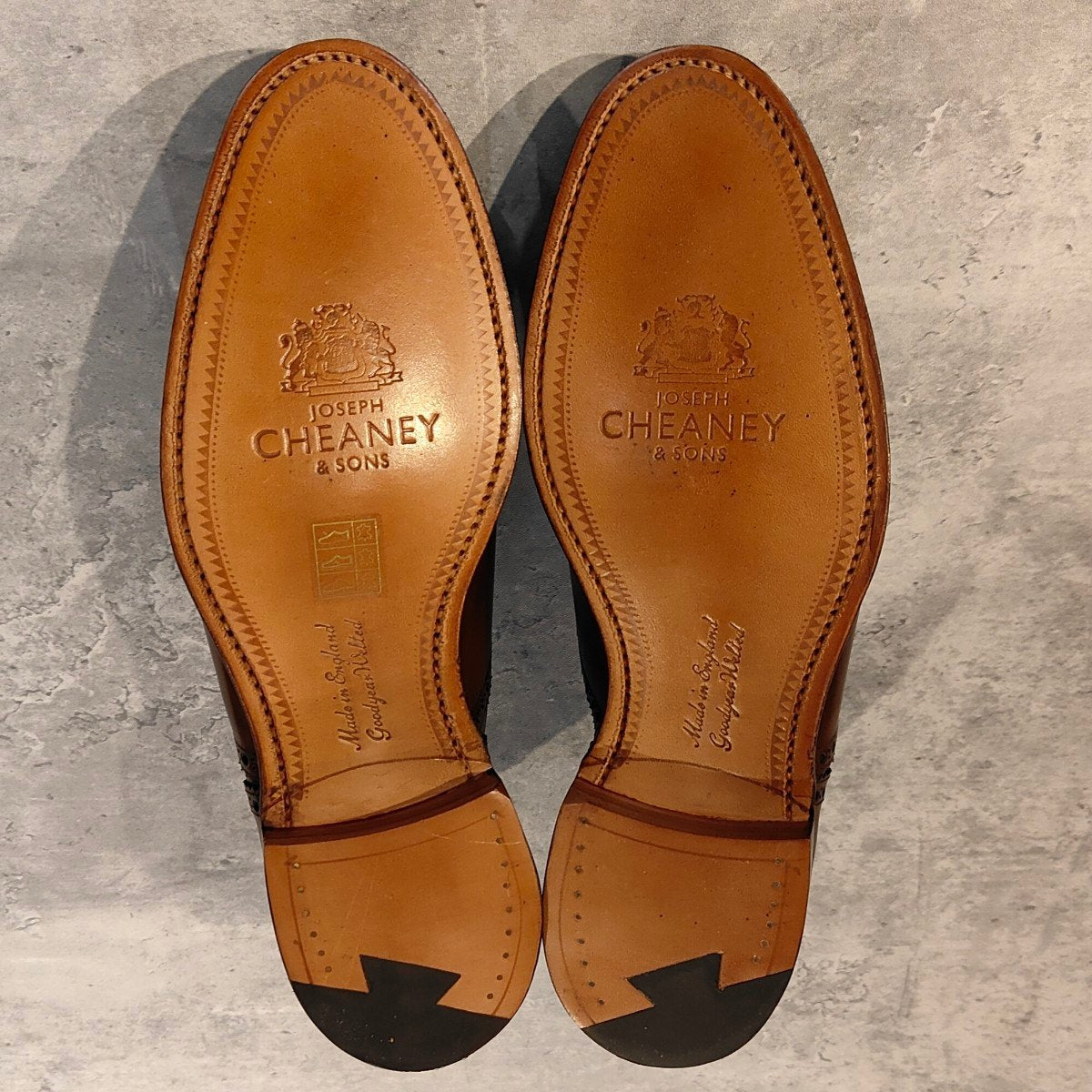 新品未使用　チーニー　セミブローグ　UK7 F 新品未使用【JOSEPH CHEANEY】ジョセフチーニー ウィルフレッド