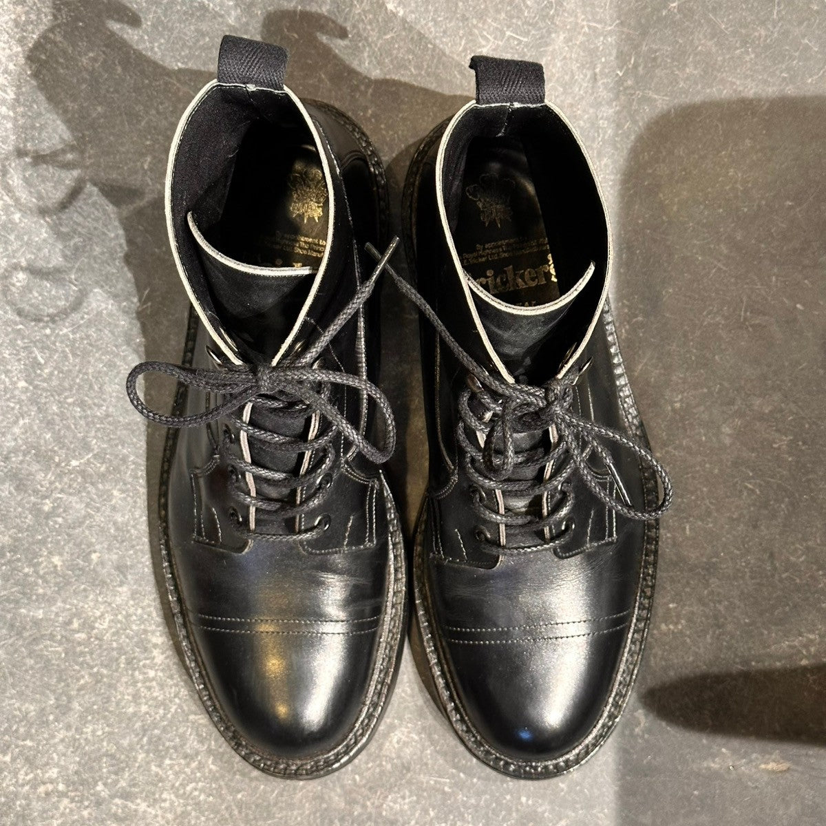 【Tricker’s】トリッカーズ イミテーションキャップブーツ カーフ ブラック サイズUK8.5