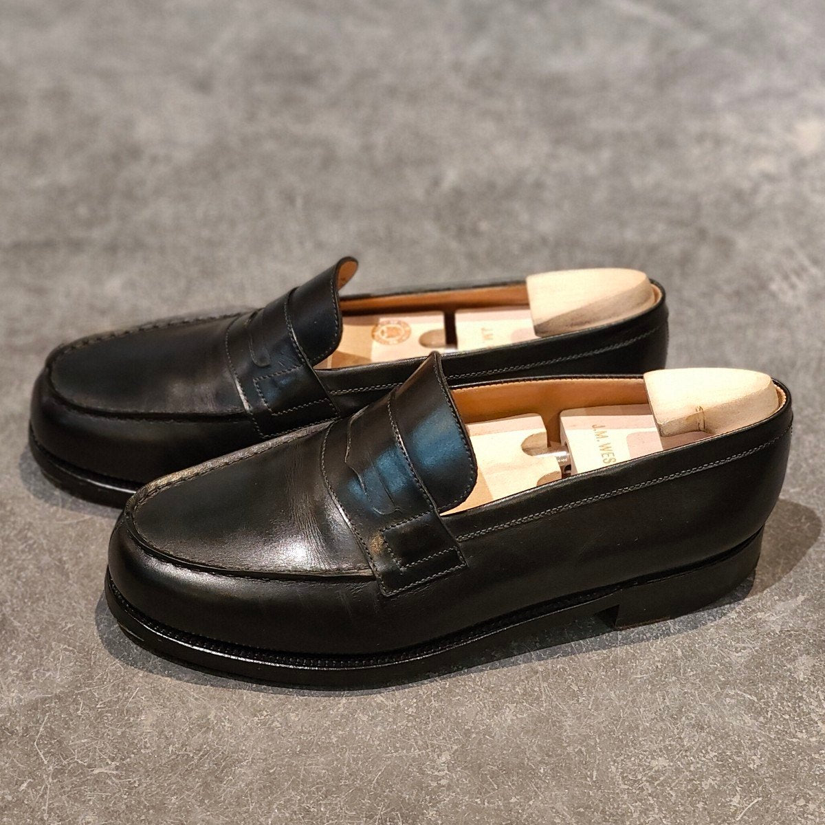 極美品【J.M.WESTON】ジェイエムウエストン 180 シグニチャーローファー ボックスカーフ ブラック サイズ UK6E 41ラスト 参考定価￥165,000-