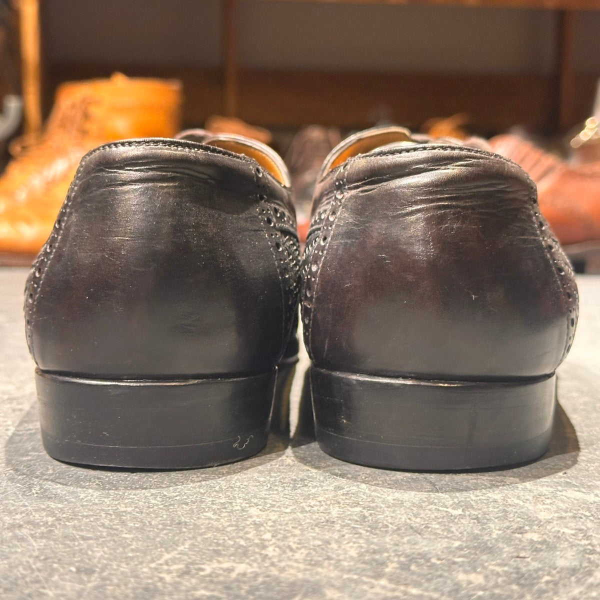 【TANINO CRISCI】タニノクリスチー 131526 パンチドキャップトゥ 編み込みカーフコンビ ブラック サイズUK6.5