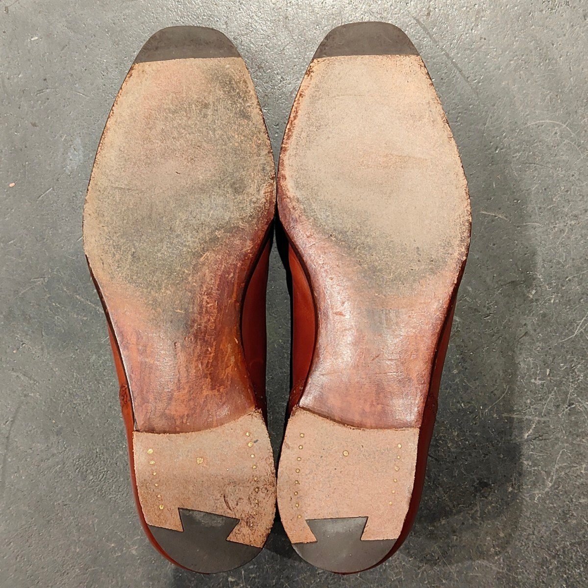 美品 【CROCKETT&JONES】クロケットアンドジョーンズ パンチドキャップトゥ カーフ ブラウン サイズUK8D 337ラスト 参考定価￥154,000- (26.5)