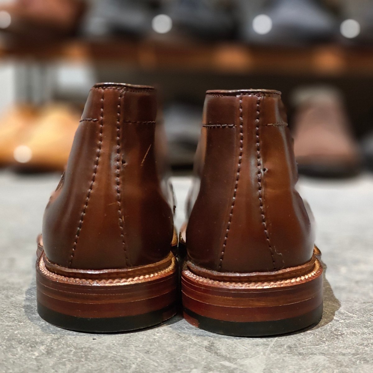 希少 試着程度【ALDEN】オールデン WINE LABEL for SHIPS別注 13132 チャッカブーツ コードバン シガー サイズ US7D バリーラスト