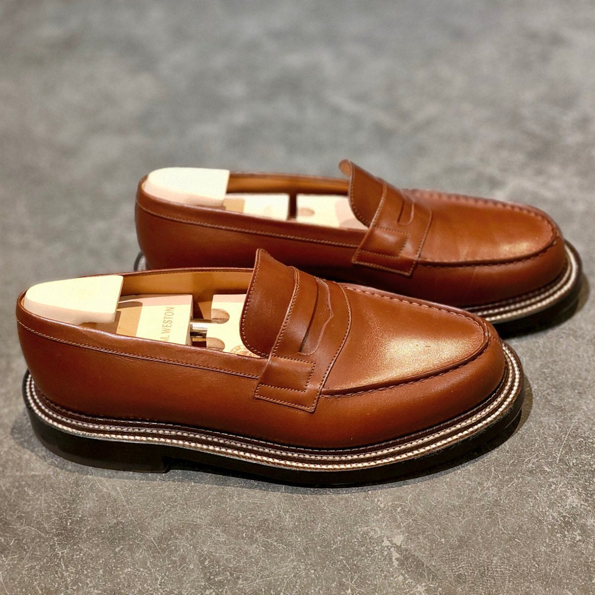 使用数回【J.M.WESTON】ジェイエムウエストン 385 トリプルソール ローファー ボックスカーフ タンブラウン サイズ U6.5D 41ラスト 参考定価￥198,000-