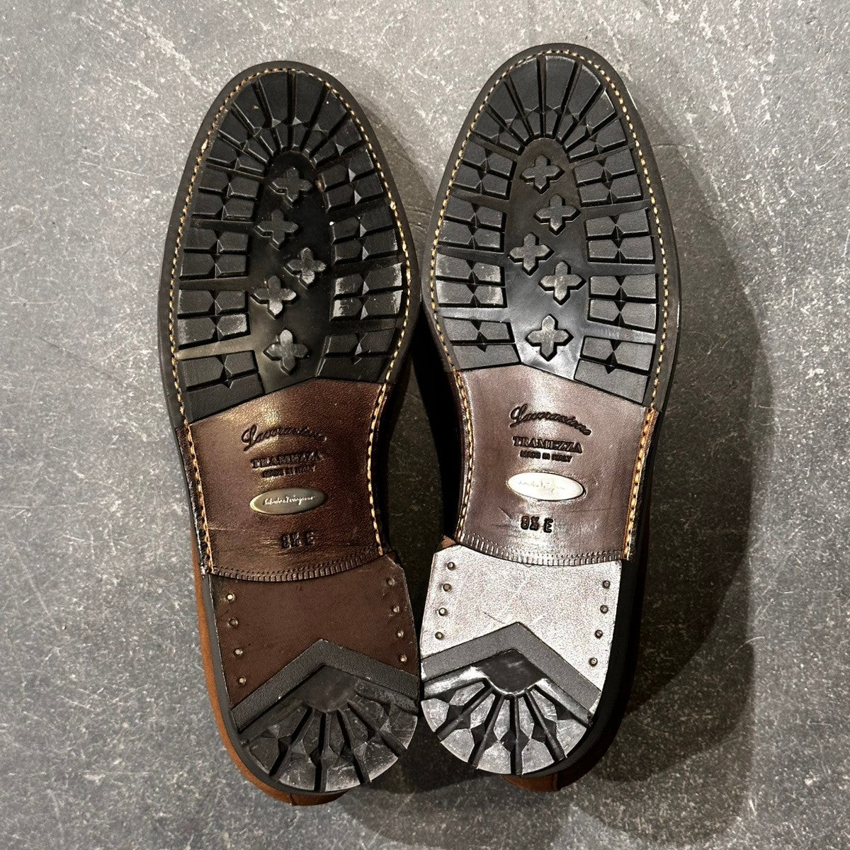 未使用品【Salvatore Ferragamo】サルヴァトーレ フェラガモ ウイングチップ 3207  スエード ブラウン メンズ サイズUK8.5E