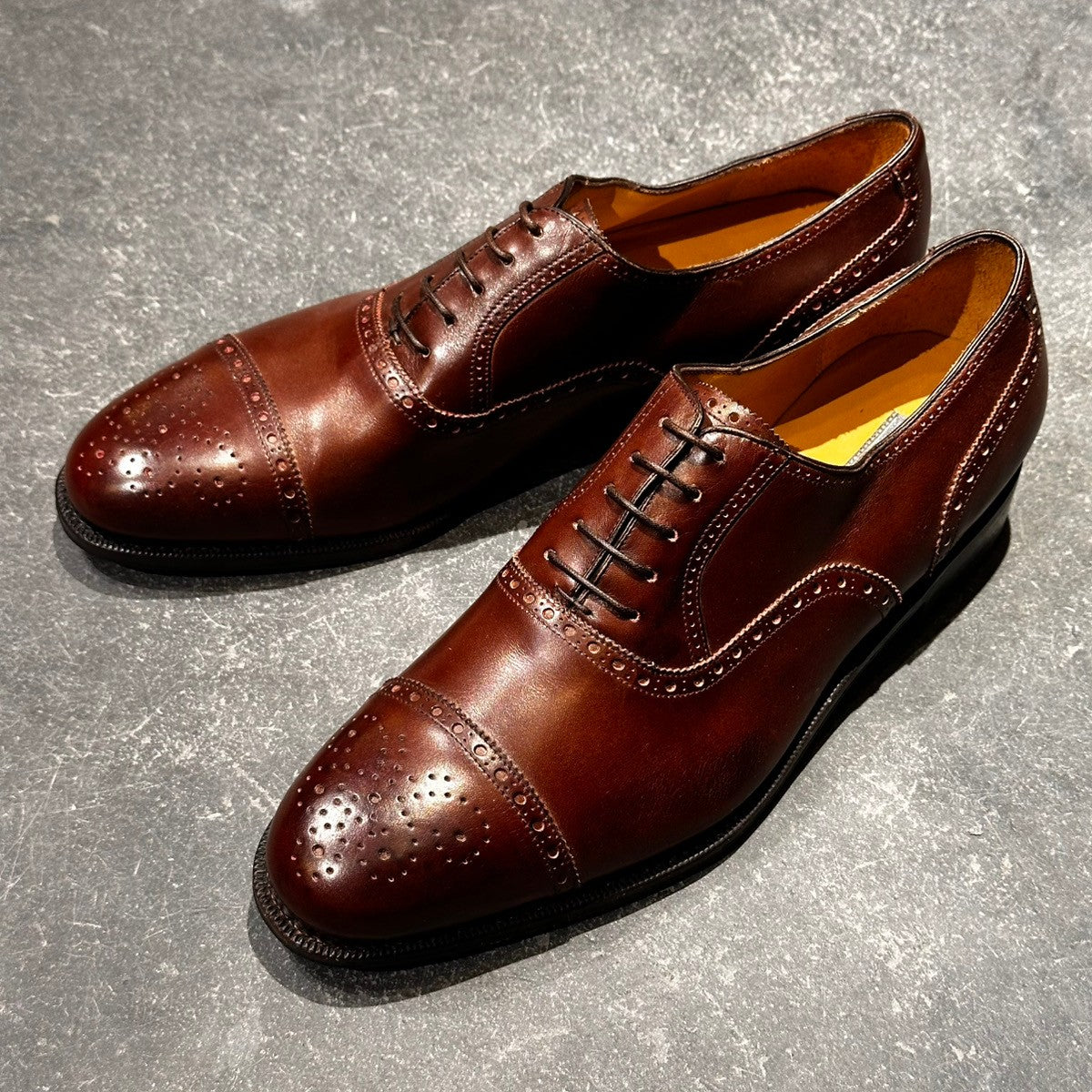 未使用品【Salvatore Ferragamo】サルヴァトーレ フェラガモ 3828 セミブローグ カーフ ブラウン サイズUK8.5E