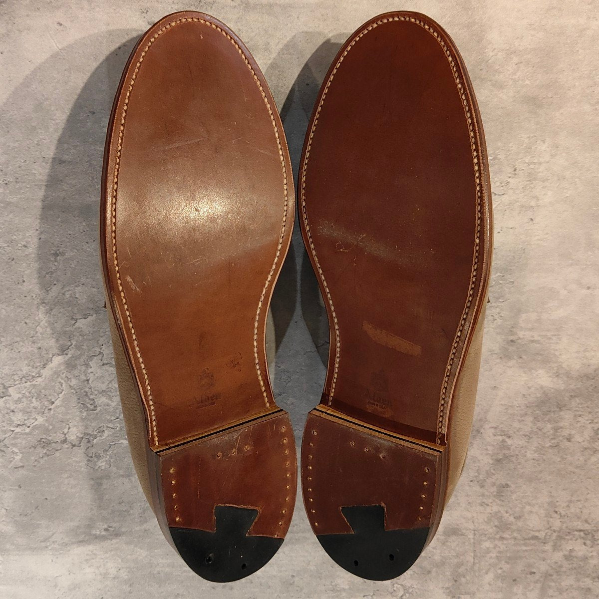 希少 未使用【ALDEN】オールデン LEFFOT別注 67344F ペニーローファー クレイヌバック ベージュ系 サイズUS11D バンラスト