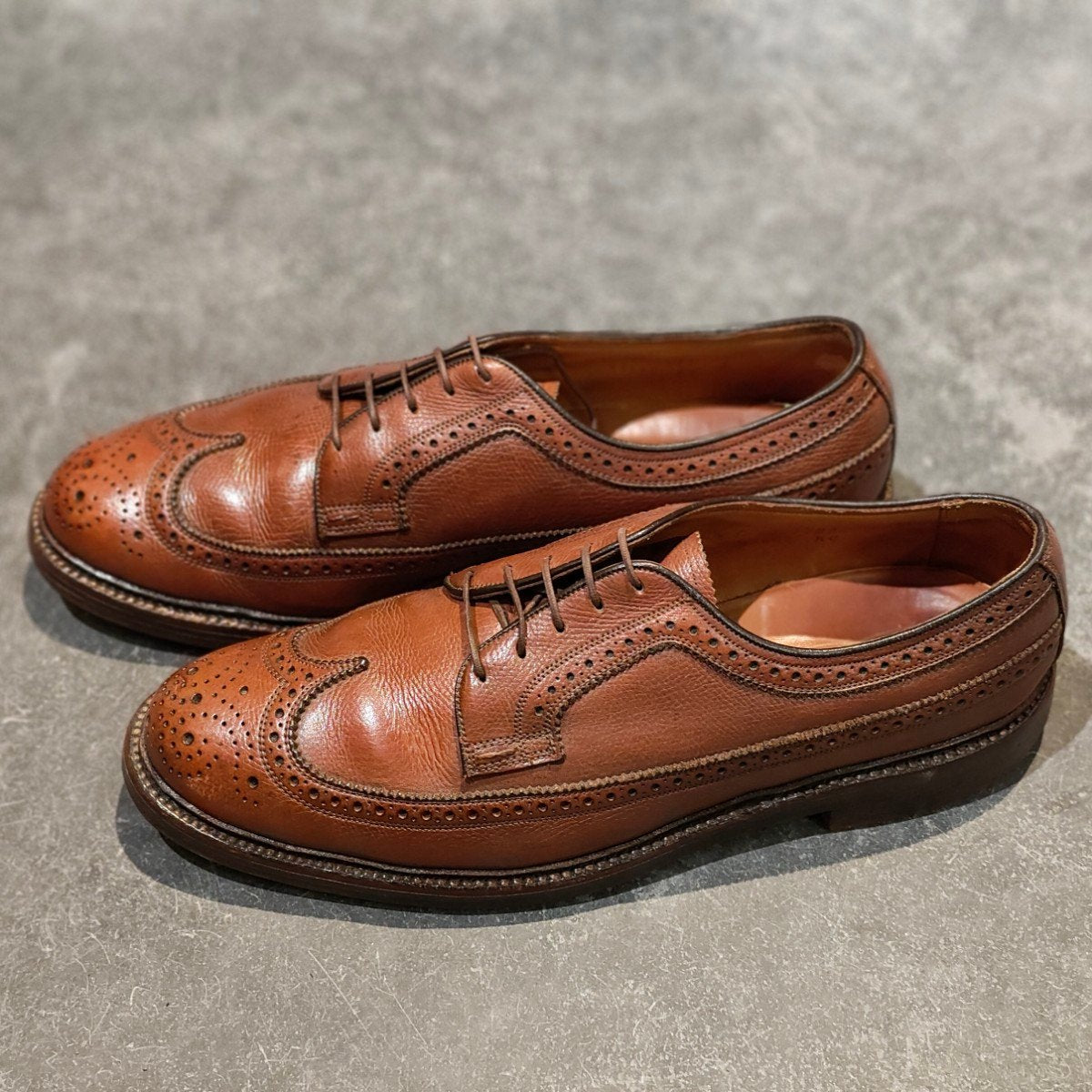 希少【FLORSHEIM】フローシャイム ケンムーア 筆記体ロゴ 緑枠 ウイングチップ グレインレザー ブラウン サイズ US8.5C