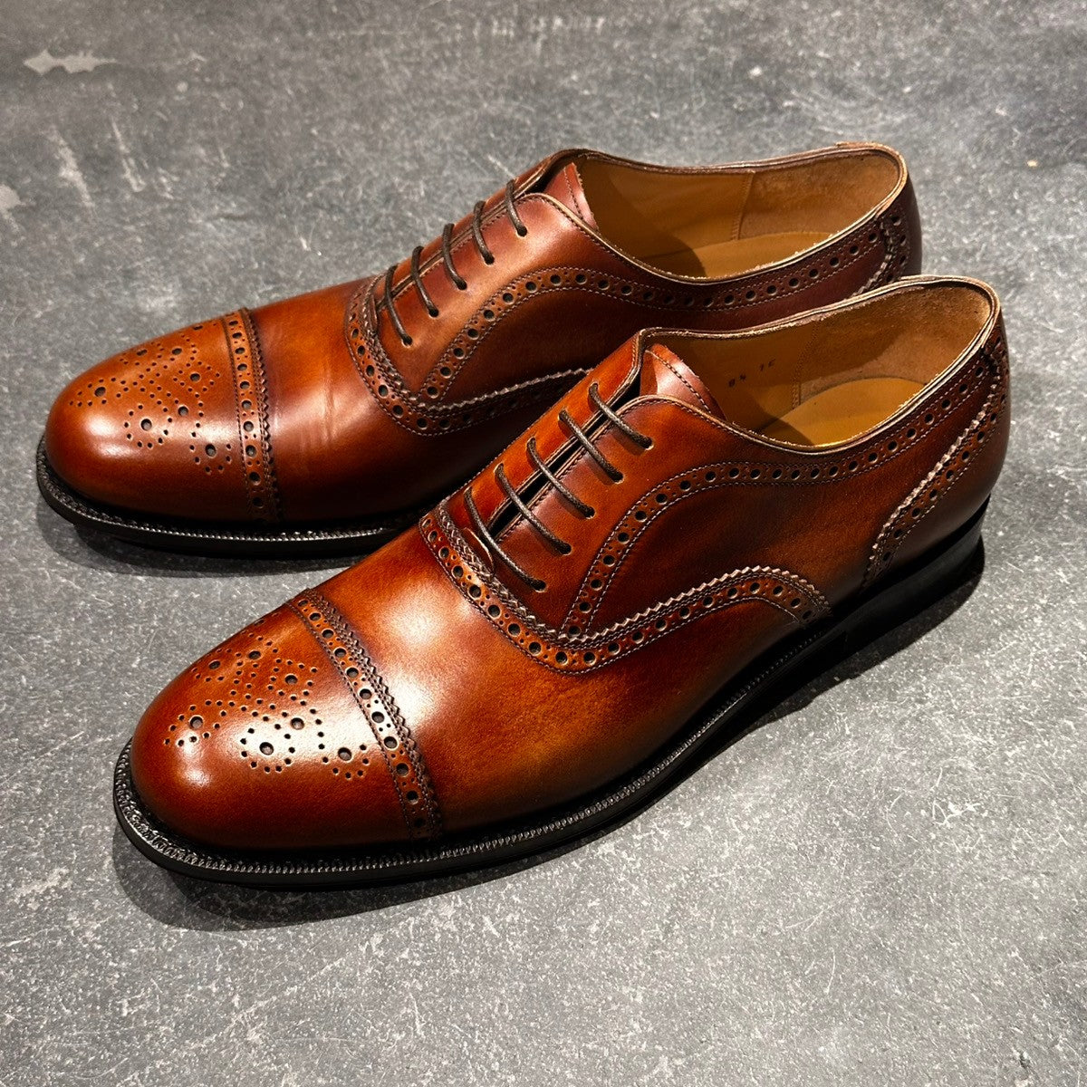 未使用品【Salvatore Ferragamo】サルヴァトーレ フェラガモ 3190 セミブローグ カーフ ブラウン サイズUK8.5D