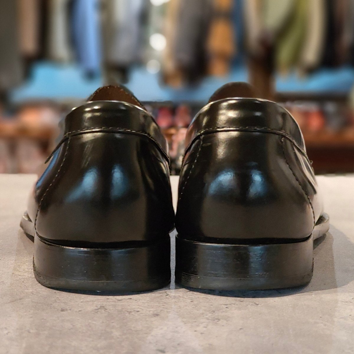 美品【G.H.Bass&Co.】ジーエイチバス 10944 ローガン ローファー ガラスレザー ブラック サイズ US8D