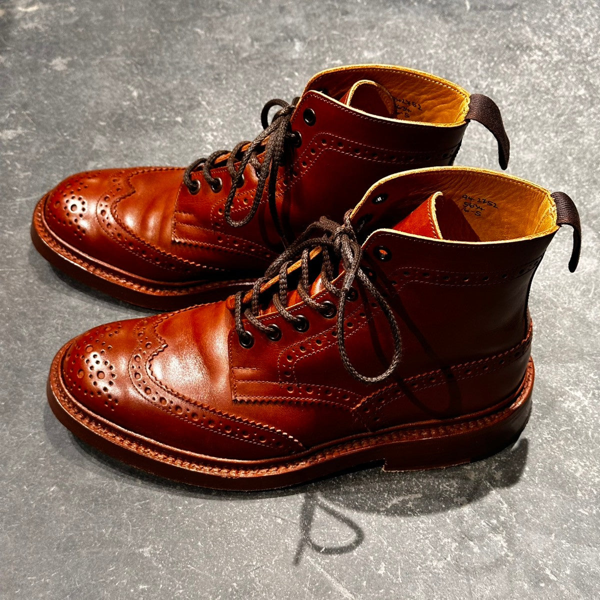 使用数回【Tricker’s】トリッカーズ ストウ カントリーブーツ カーフ マロンアンティーク サイズUK6