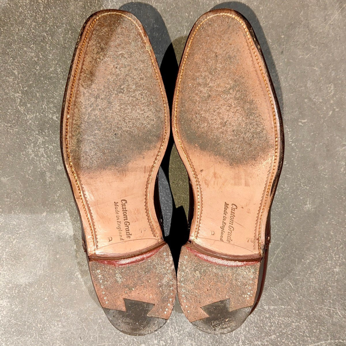希少 美品【Church´s】チャーチ モデル名不明 タッセルローファー フルサドル 3都市 バーガンディ サイズUK75D 69Rラスト