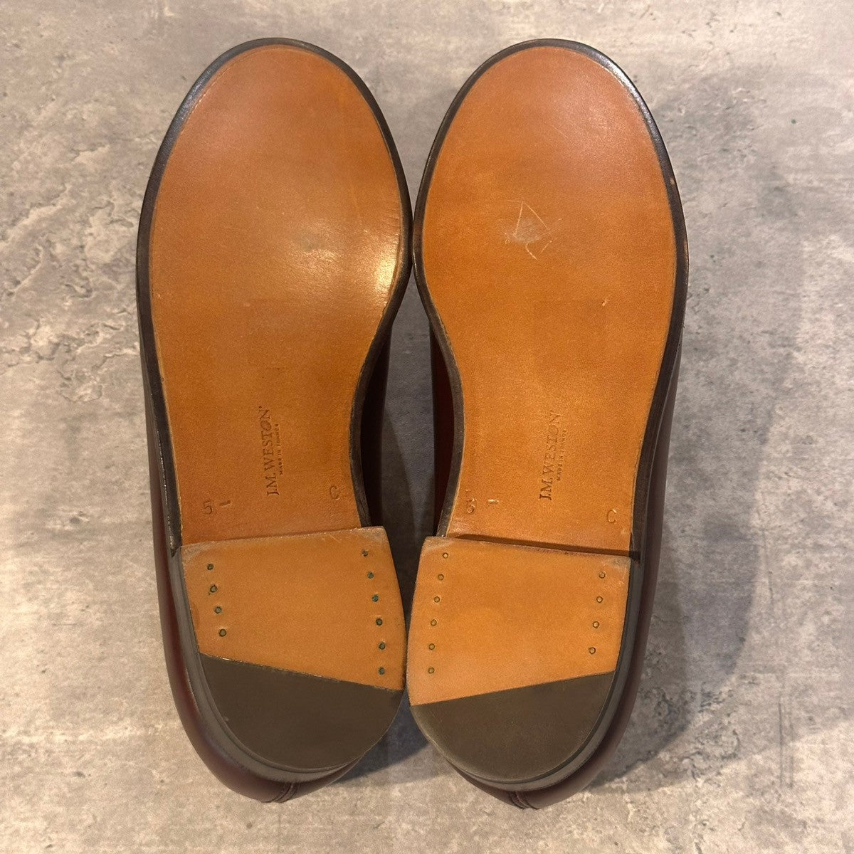 試着程度極美品【J.M.WESTON】ジェイエムウエストン 180 シグニチャーローファー ボックスカーフ バーガンディ サイズUK5.5C 41ラスト