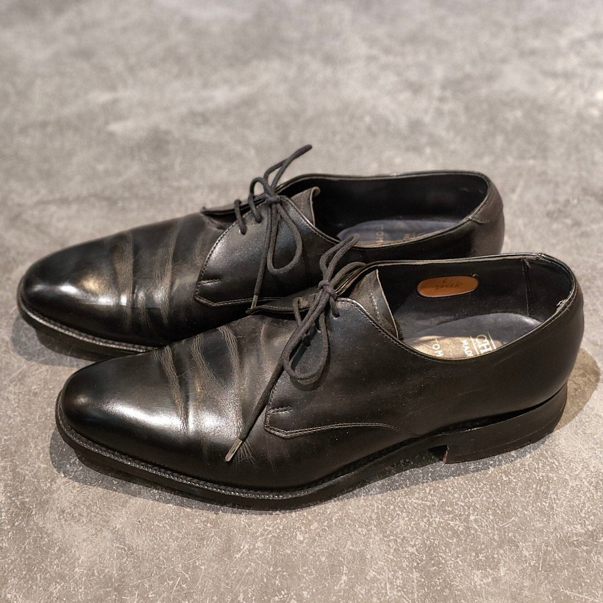 【JOSEPH CHEANEY】ジョセフチーニー トゥモローランド別注 Vフロント カーフ ブラック サイズUK6