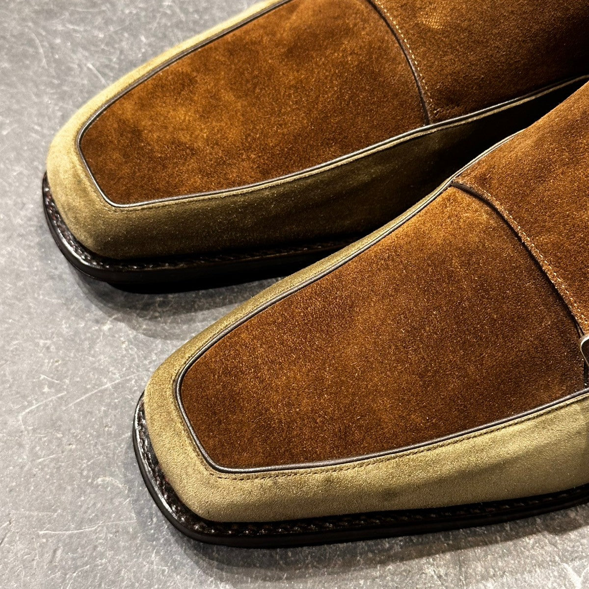 未使用品【Salvatore Ferragamo】サルヴァトーレ フェラガモ 3315 ダブルモンク  スエード ブラウングリーンコンビ サイズUK8.5E