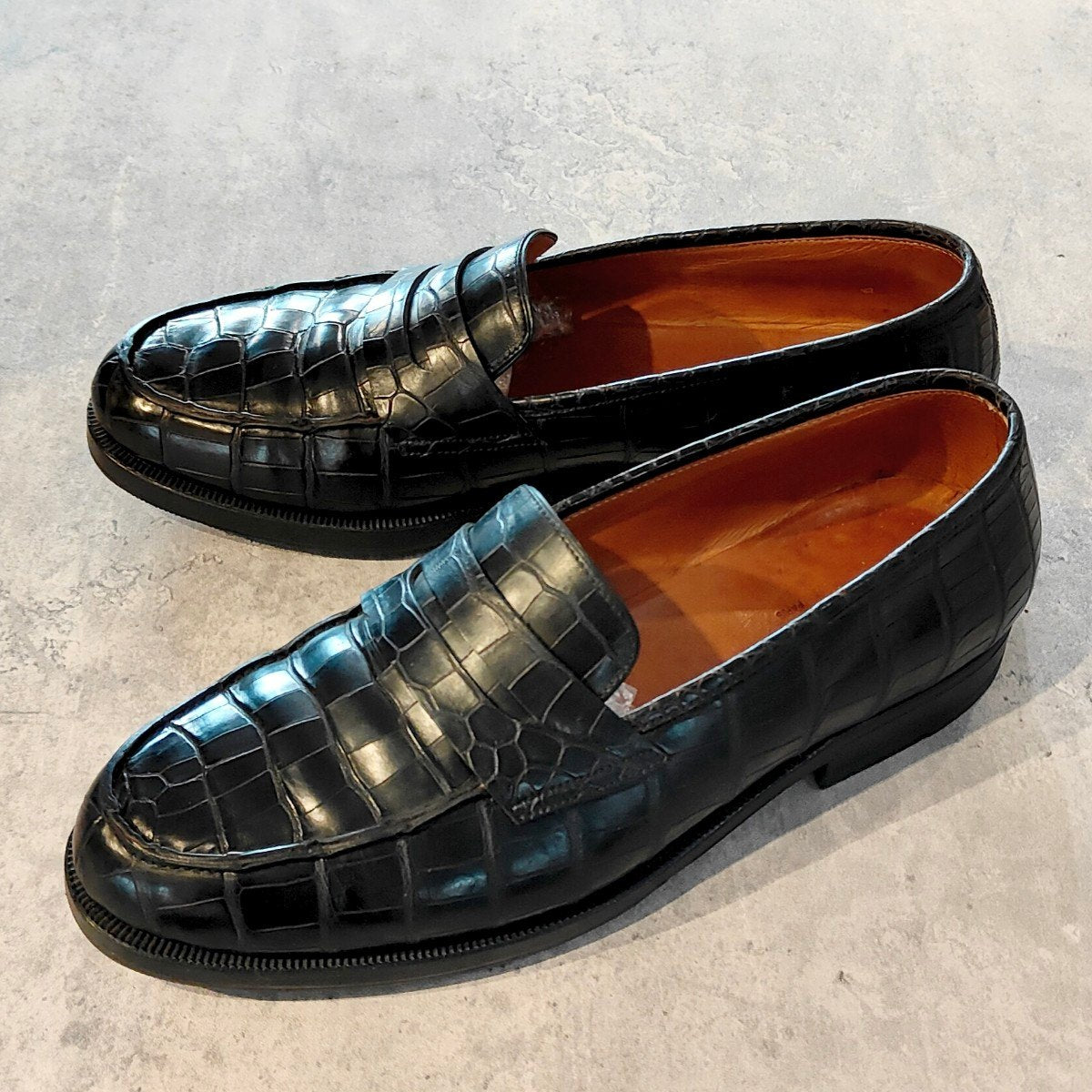 希少 美品 【JOHN LOBB】ジョンロブ キャンパス想定 PARISロゴ ローファー アリゲーター ブラック サイズ UK8E