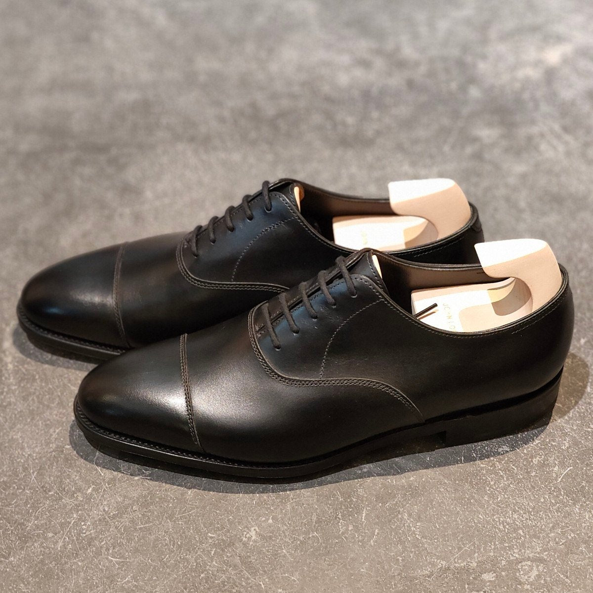 新品未使用【JOHN LOBB】ジョンロブ シティ2 ストレートチップ カーフ ブラック サイズUK6.5E 7000ラスト参考定価￥240,900-