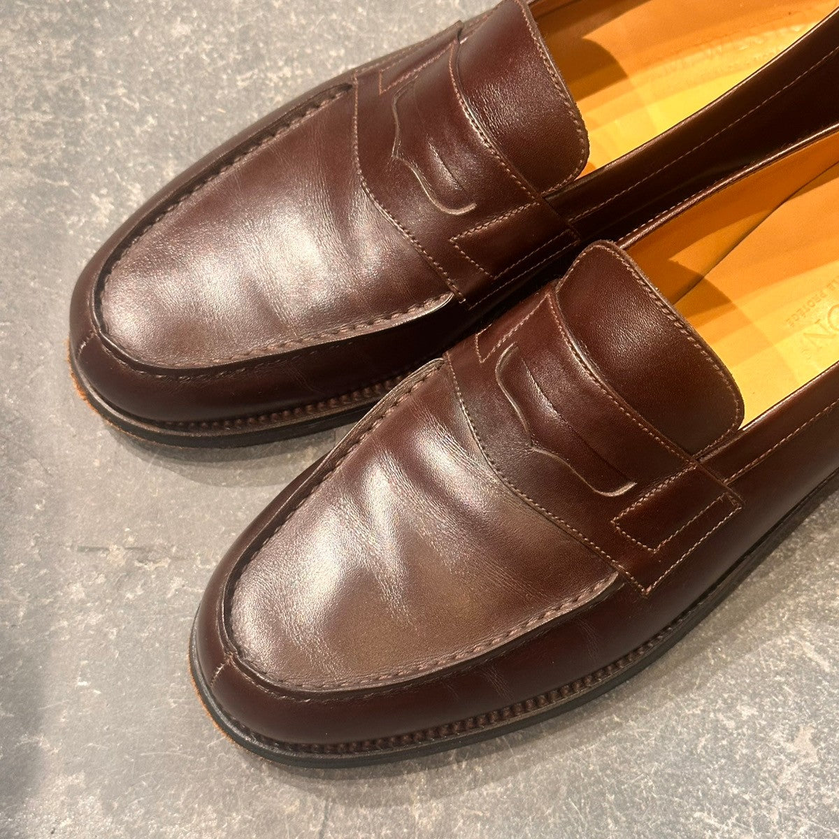 美品【J.M.WESTON】ジェイエムウエストン 180 シグニチャーローファー ボックスカーフ ダークブラウン サイズ UK7B 41ラスト
