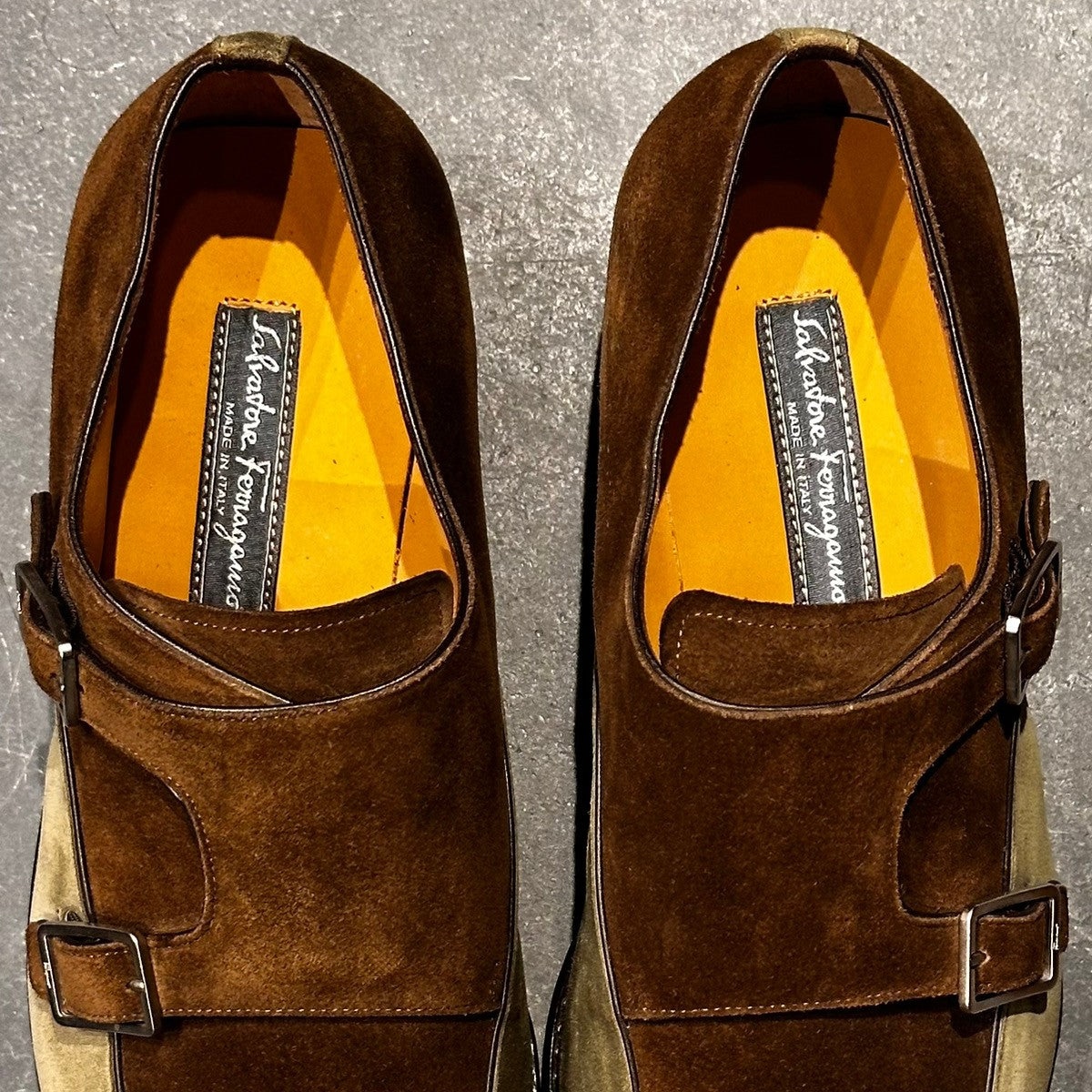 未使用品【Salvatore Ferragamo】サルヴァトーレ フェラガモ 3315 ダブルモンク  スエード ブラウングリーンコンビ サイズUK8.5E