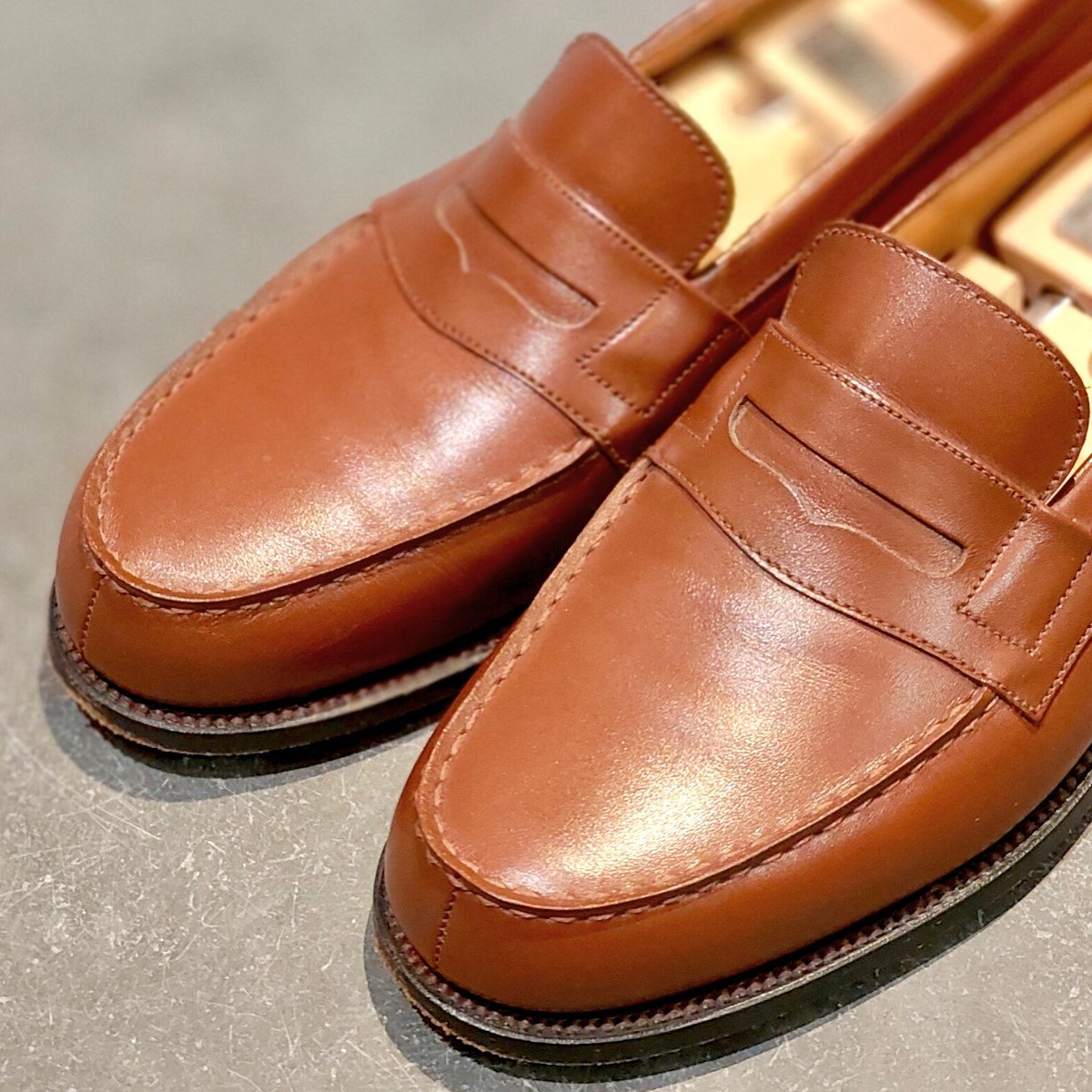 極美品 【J.M.WESTON】ジェイエムウエストン 180 シグニチャーローファー ボックスカーフ タンブラウン サイズUK6.5D 41ラスト 参考定価￥165,000-
