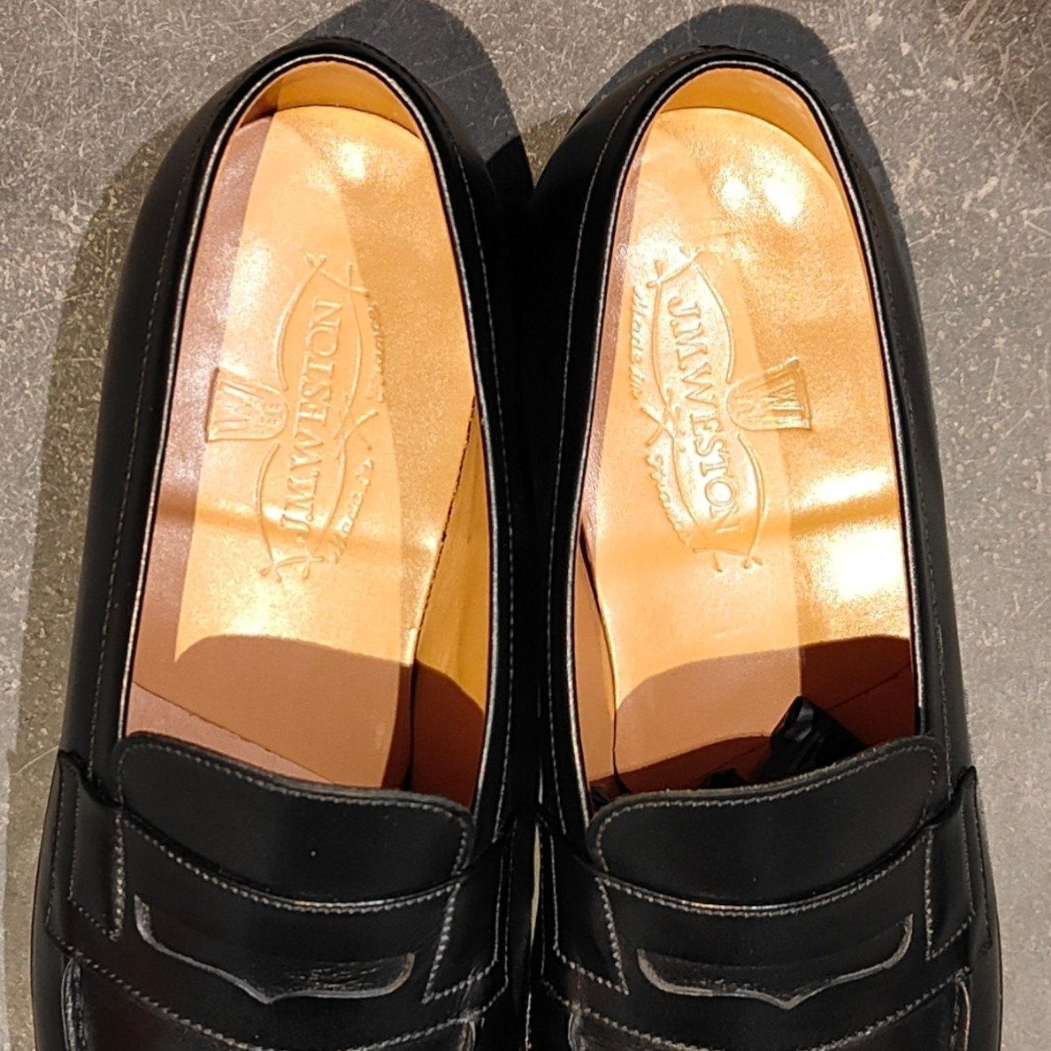 使用数回【J.M.WESTON】ジェイエムウエストン 180 シグニチャーローファー ボックスカーフ ブラック サイズ UK6D 41ラスト 参考定価￥165,000-