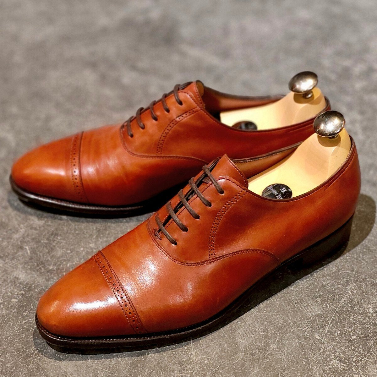 極美品【JOHN LOBB】ジョンロブ フィリップ2 クォーターブローグ ミスティカーフ チェスナット サイズUK6.5E 7000ラスト 参考定価￥332,200-
