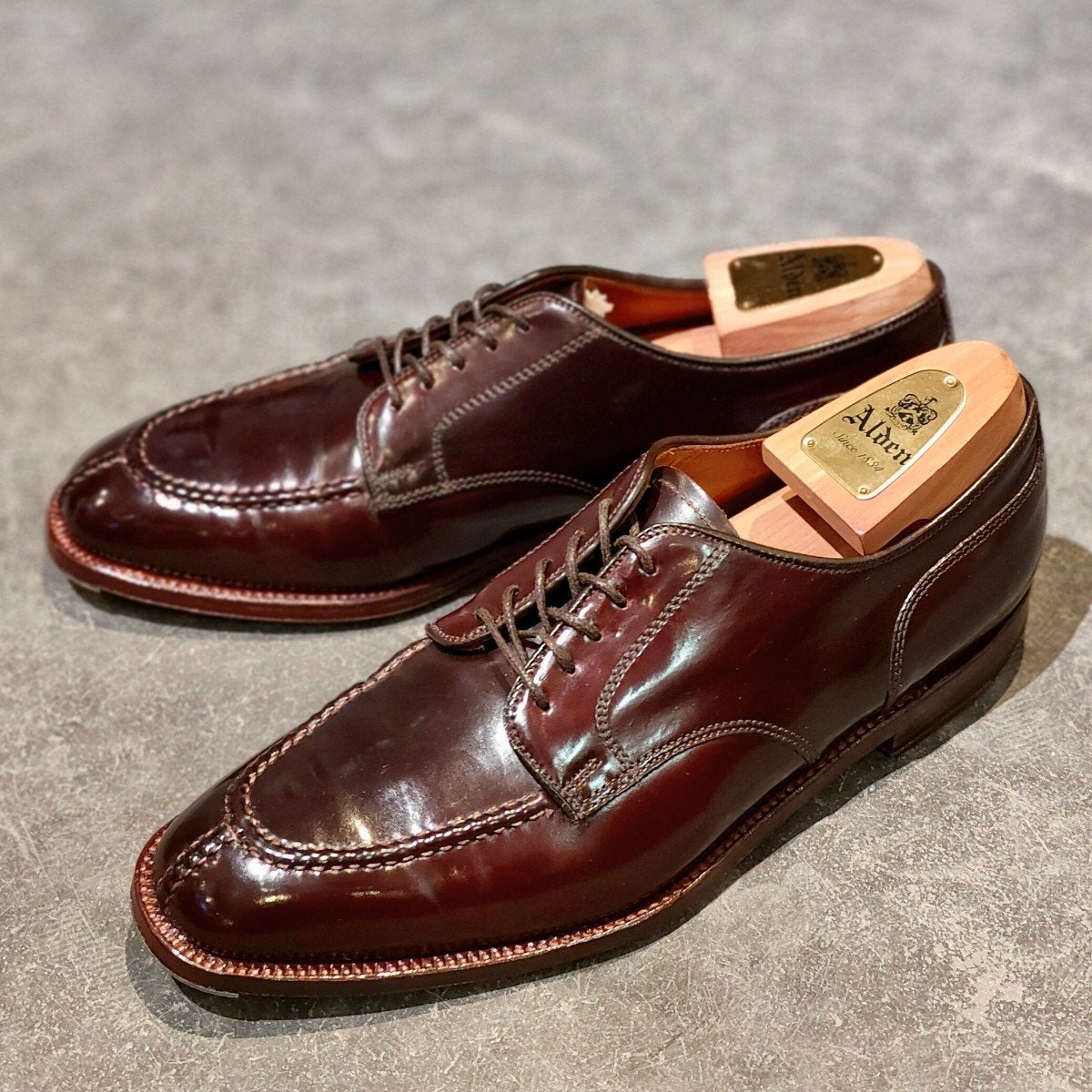極美品【ALDEN】レザーシューズ D8601 NST Uチップ コードバン ダークバーガンディ サイズUS10D プラザラスト