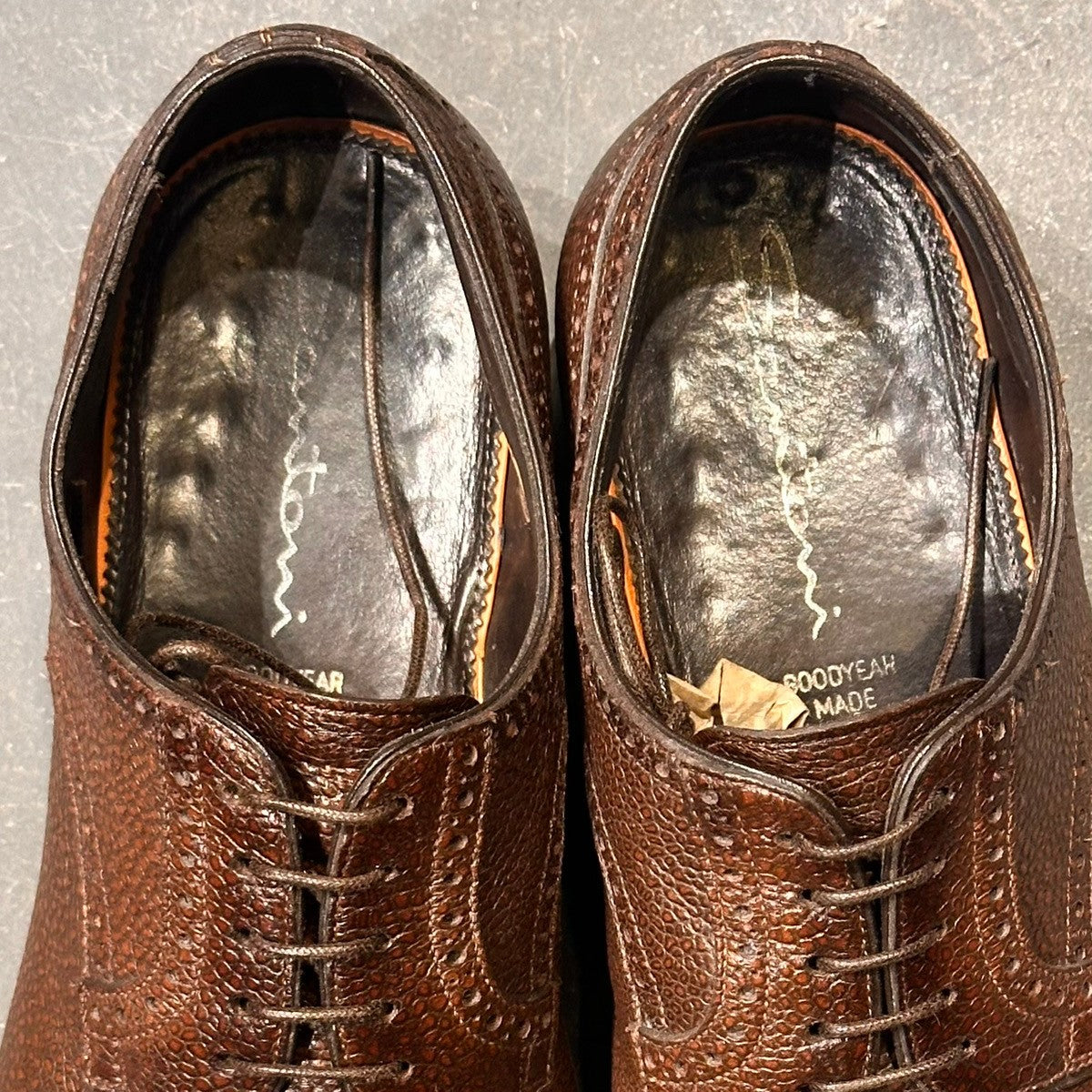 【santoni】サントーニ AS998 セミブローグ グレインレザー ブラウン サイズUK6