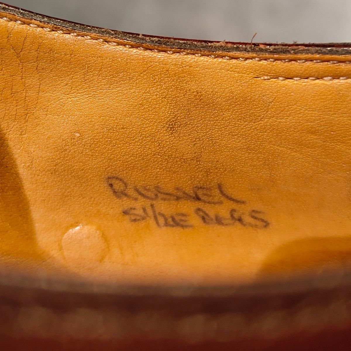 希少 美品【JOHN LOBB】ジョンロブ パンチドキャップトゥ ラッセル バッファローレザー バーガンディ サイズ5.5E 8695ラスト