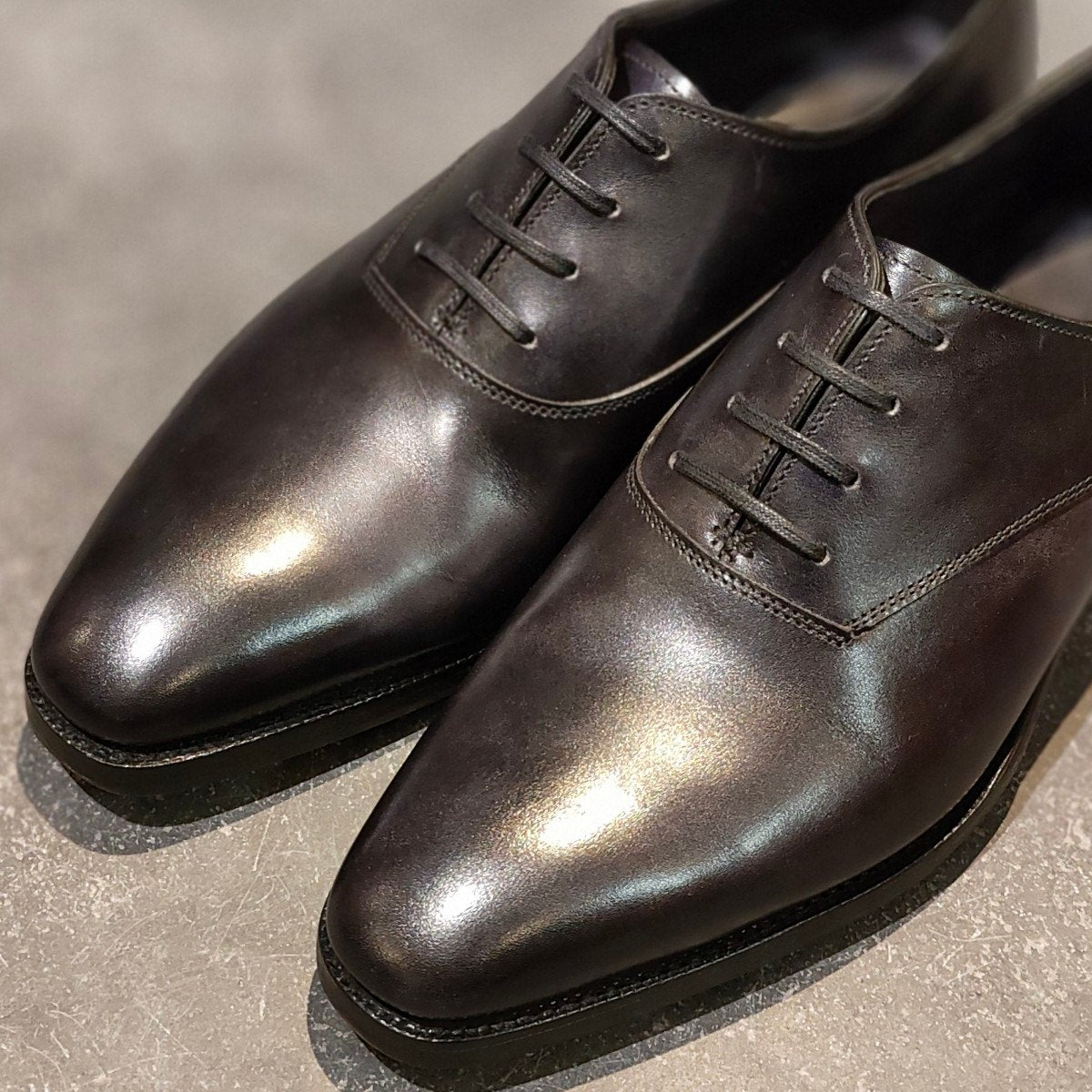 使用数回【JOHN LOBB】ジョンロブ プレスレージラウン ベケット ホールカット ミュージアムカーフ ブラック サイズUK5D 8000ラスト 参考定価￥365,200-