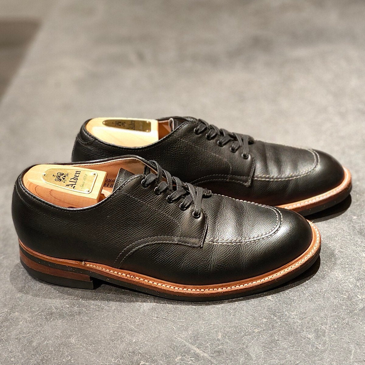 極美品【ALDEN】オールデン 43187 モックトゥオックスフォード アルパインカーフ ブラック サイズUS8D トゥルーバランスラスト