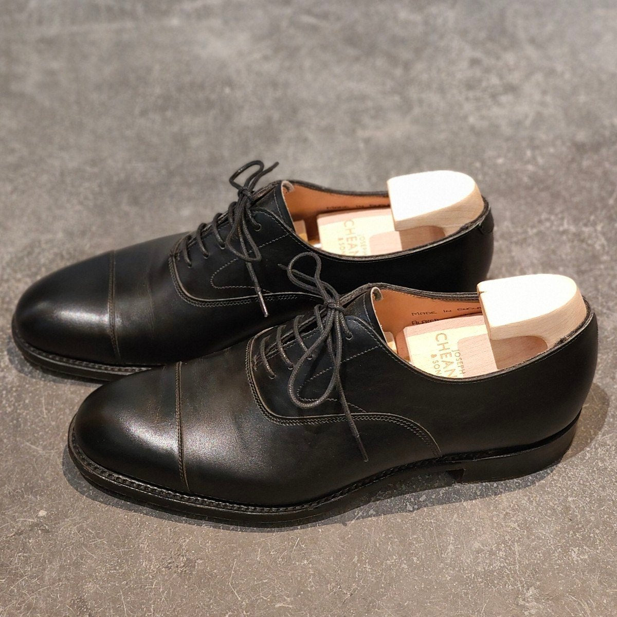 チーニー ストレートチップ 8.5 ブラック 美品【JOSEPH CHEANEY】ジョセフチーニー アルフレッド ストレート