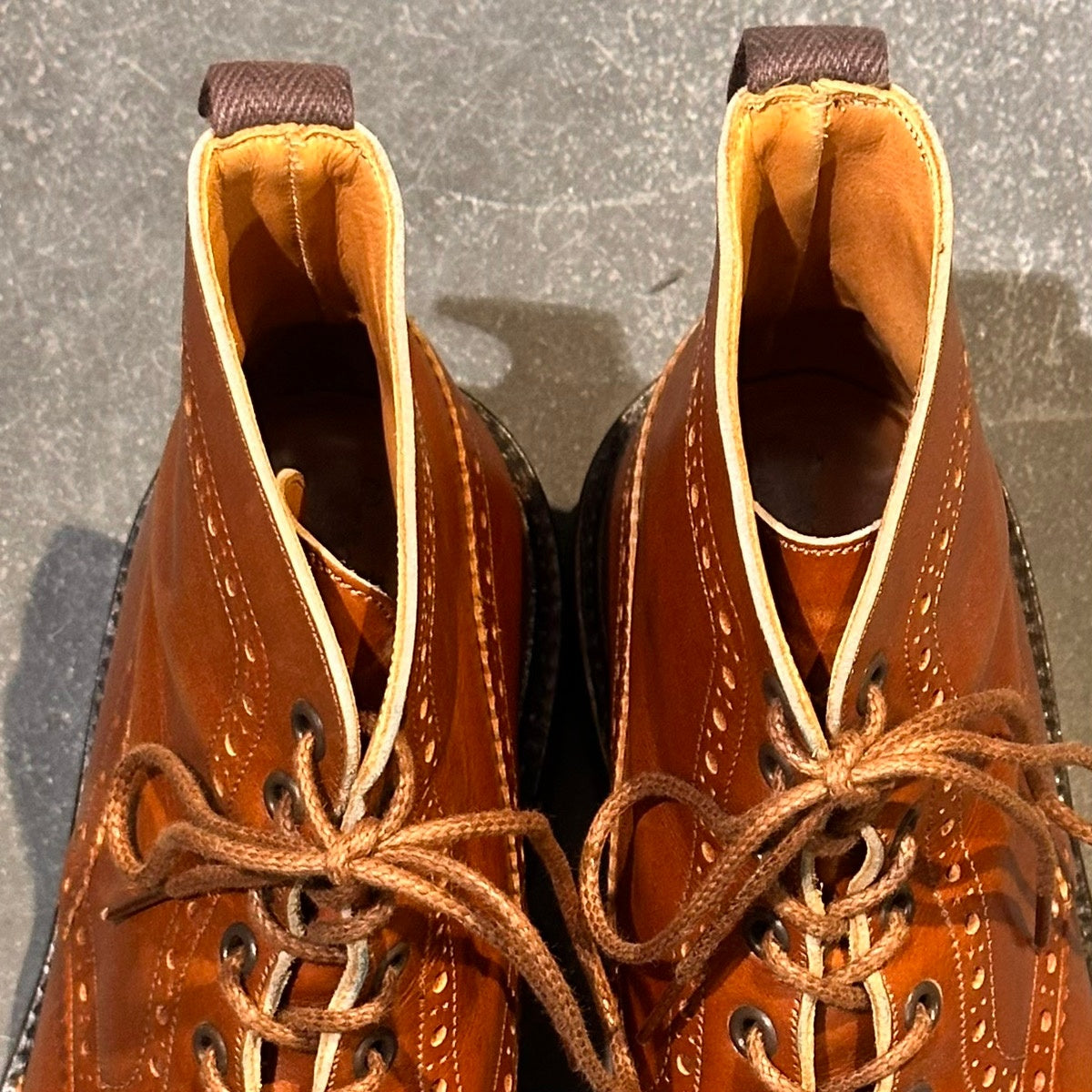 【Tricker's】トリッカーズ モールトン M2508 カントリーブーツ ウイングチップ カーフ ブラウン サイズUK8.5