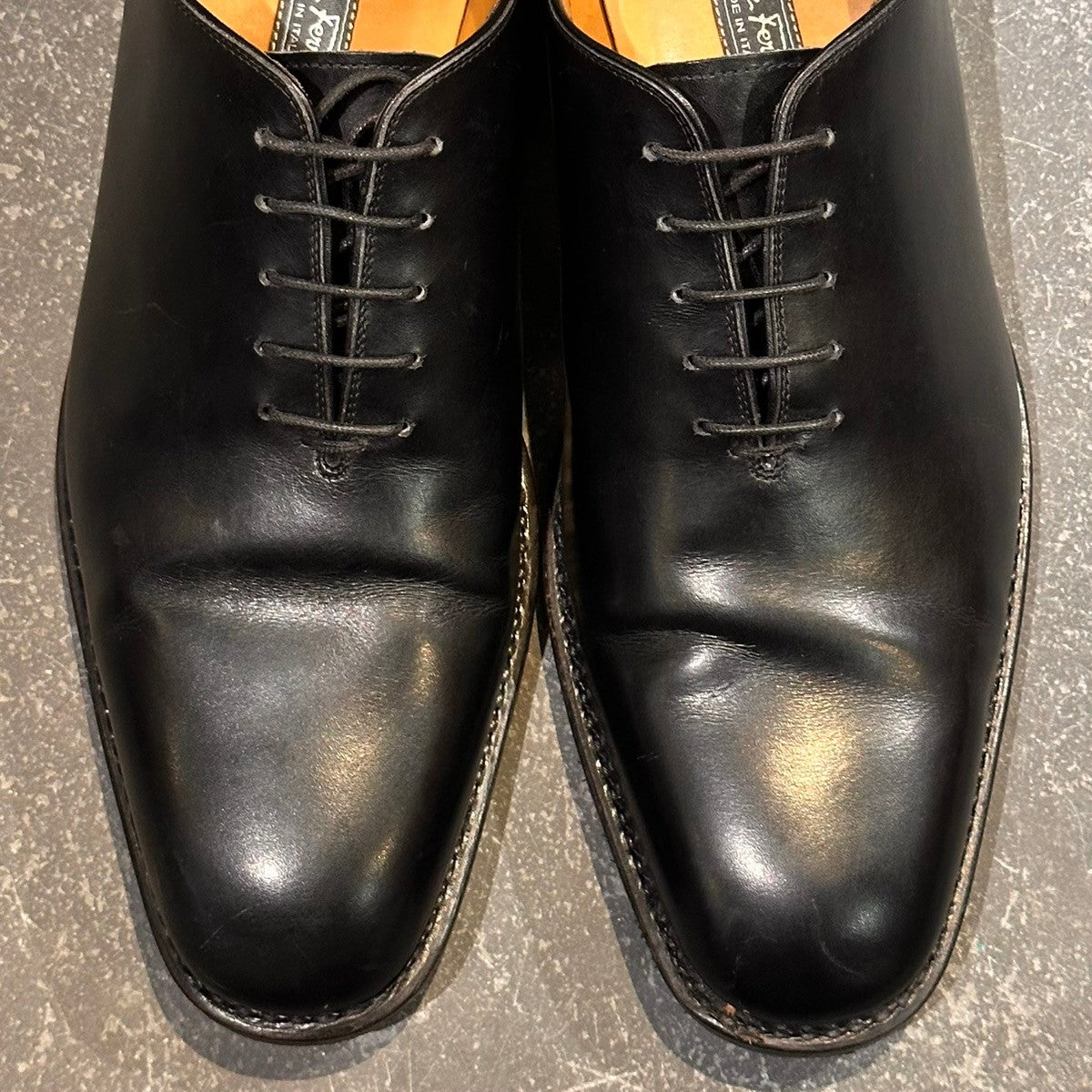 Salvatore Ferragamo】サルヴァトーレフェラガモ ホールカット カーフ