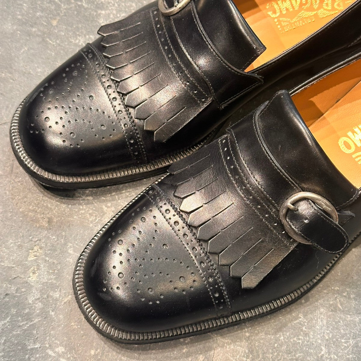 試着程度【Salvatore Ferragamo】サルバトーレ フェラガモ 15103 ローファー キルト シングルモンク カーフ ブラック サイズUK7.5E