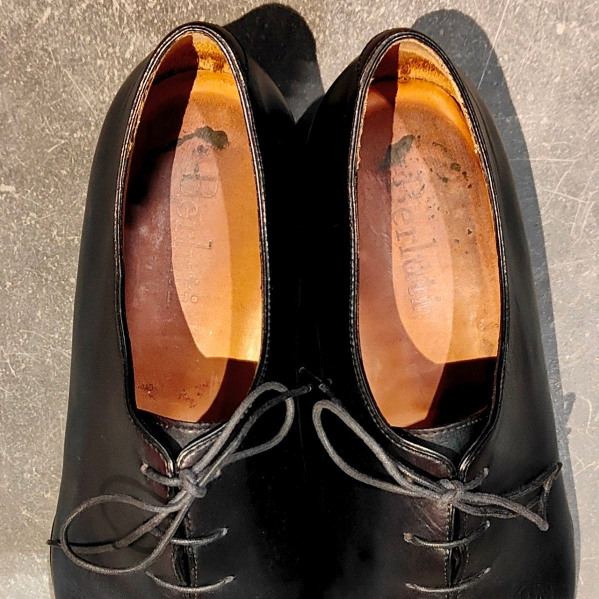 Berluti】ベルルッティ 0650 ホールカット カーフ ブルーパティーヌ