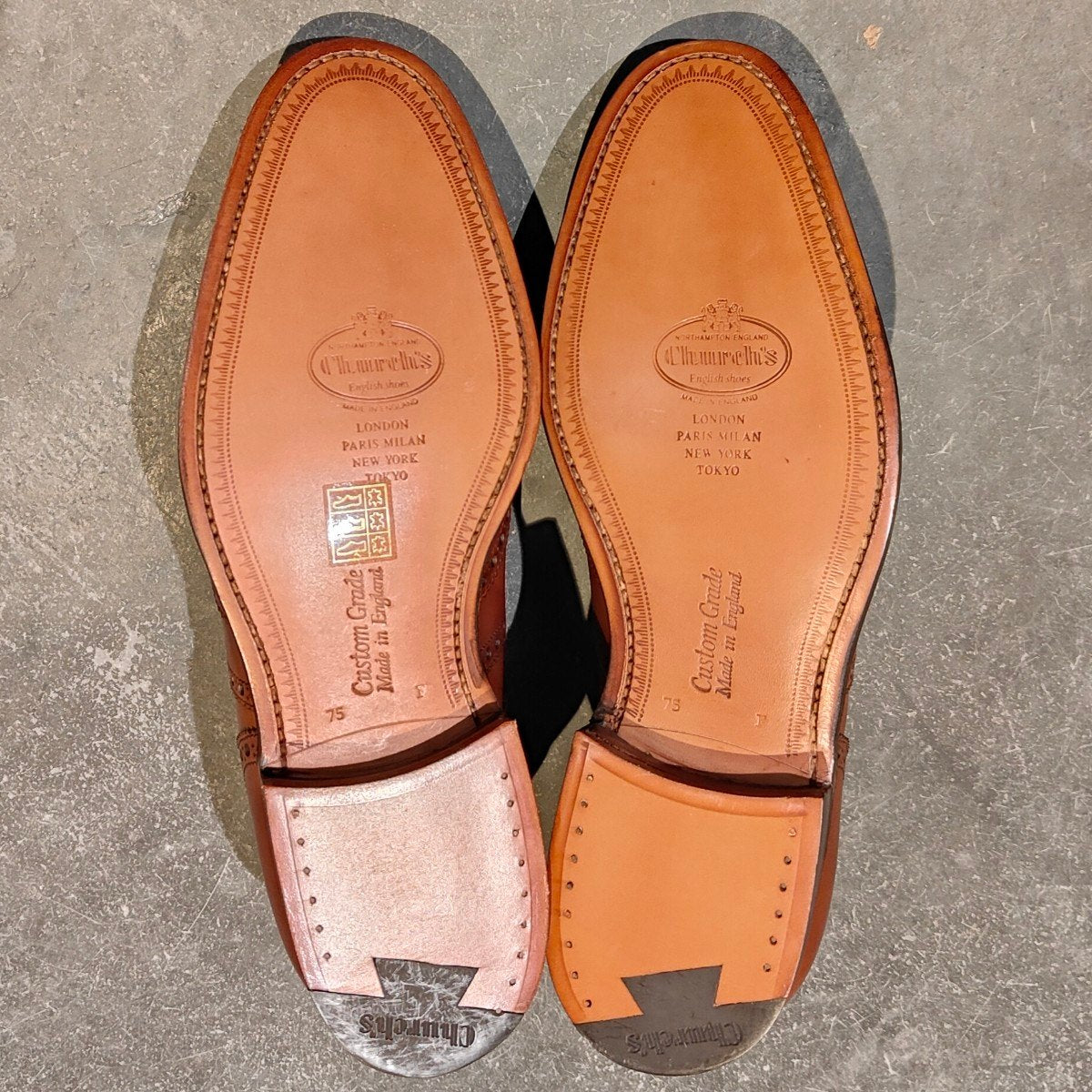 新品未使用【Church's】チャーチ チェットウインド 5都市 ウイングチップ ネバダカーフ ウォルナット サイズ UK75F 173ラスト 参考定価定価￥181,500-