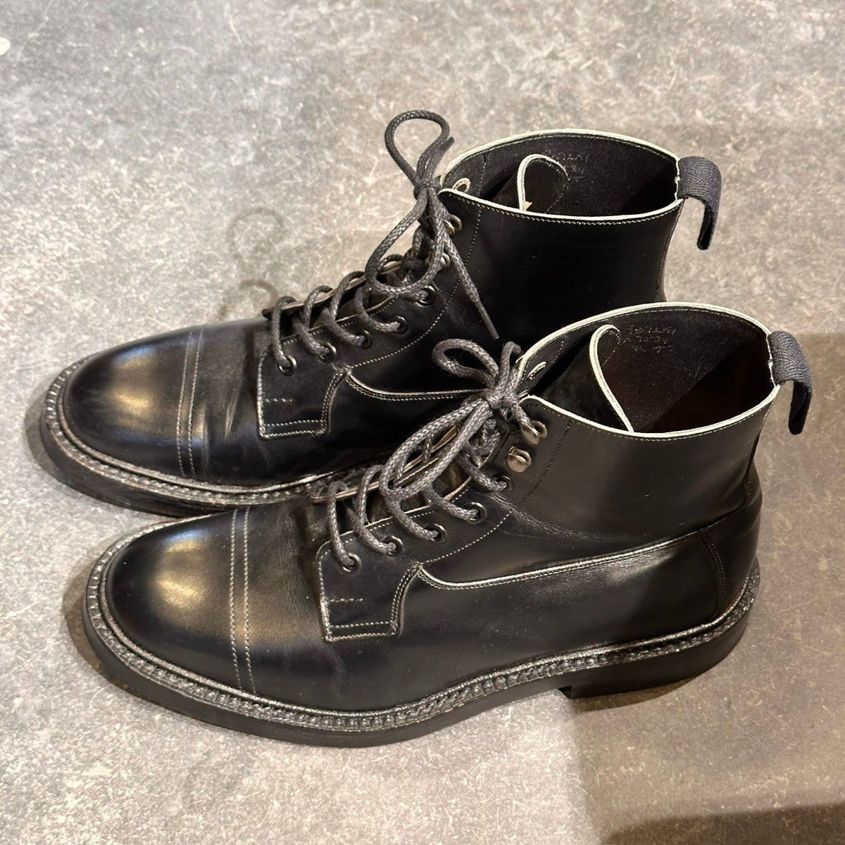 【Tricker’s】トリッカーズ イミテーションキャップブーツ カーフ ブラック サイズUK8.5