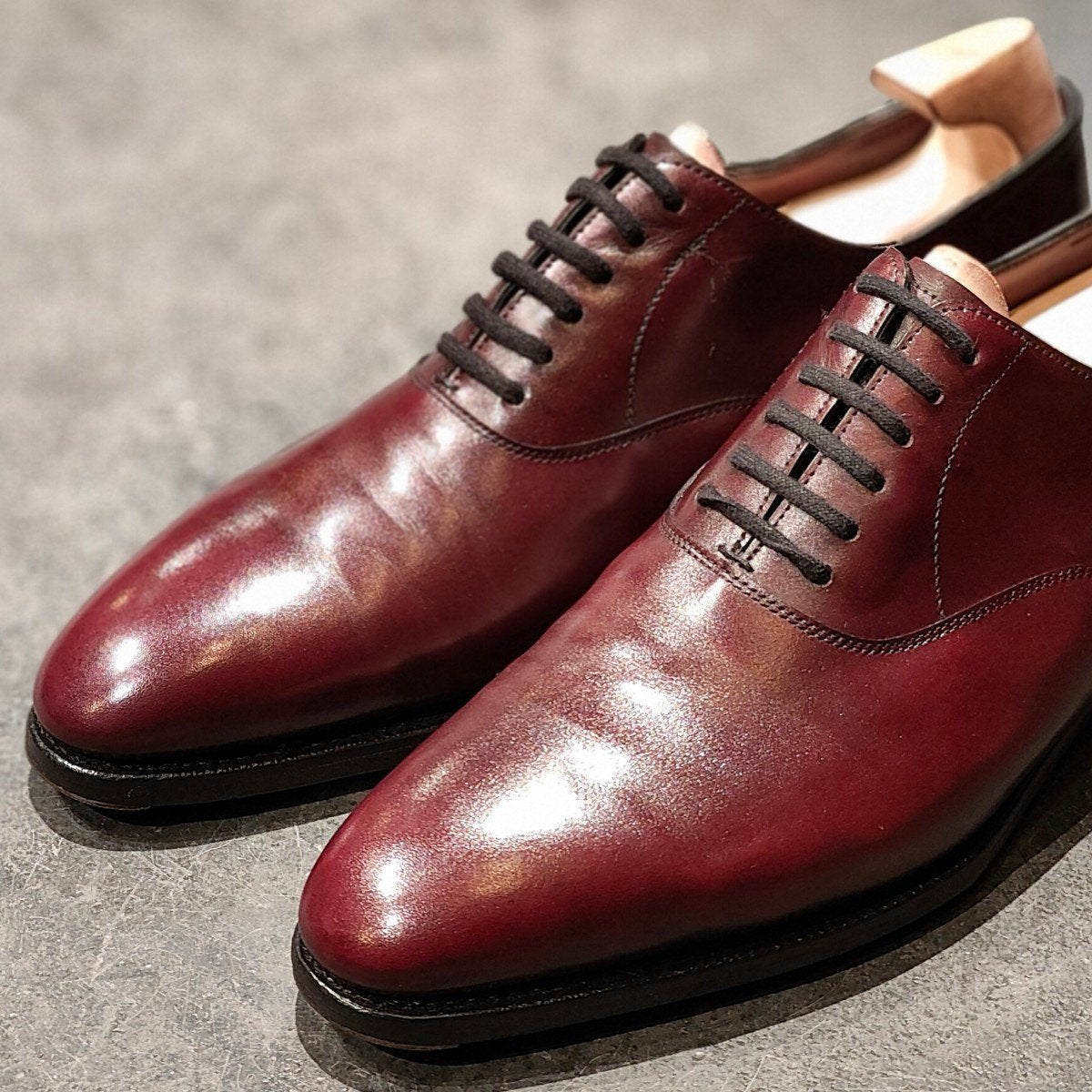 極美品 【JOHN LOBB】ジョンロブ シートン プレーントゥ カーフ バーガンディ サイズUK7E 7000ラスト 参考定価￥355,300-