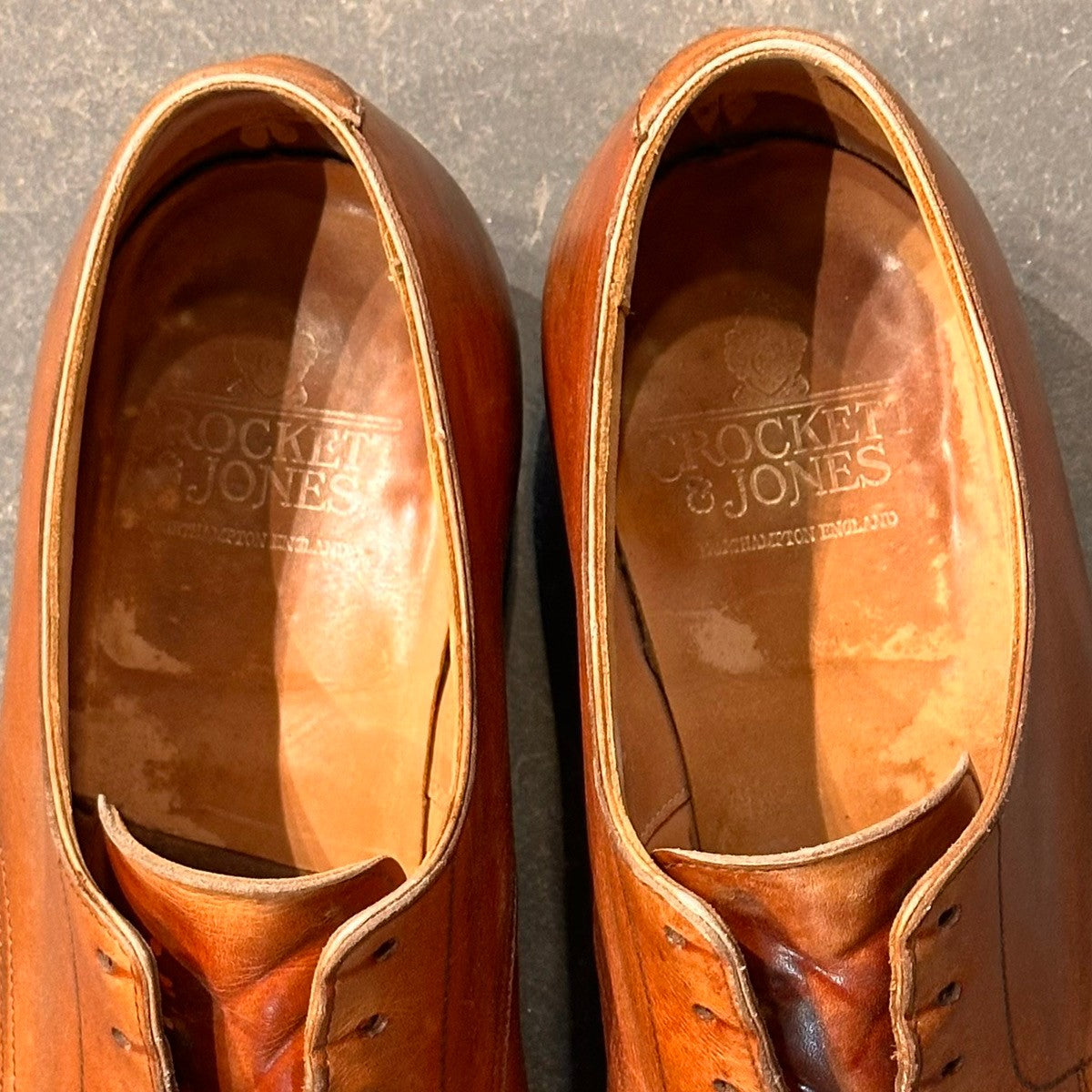 【Crockett&Jones】クロケット＆ジョーンズ BOLTON パンチドキャップトゥ カーフ ブラウン サイズUK8E