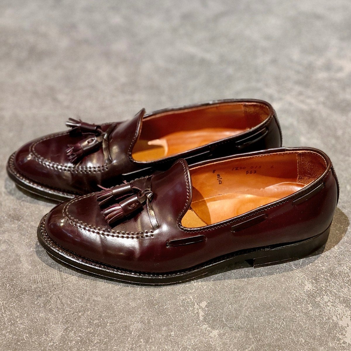 Alden タッセルローファー コードバン バーガンディ　563 オールデン 563 タッセルローファー コードバン バーガンディ サイズ6D