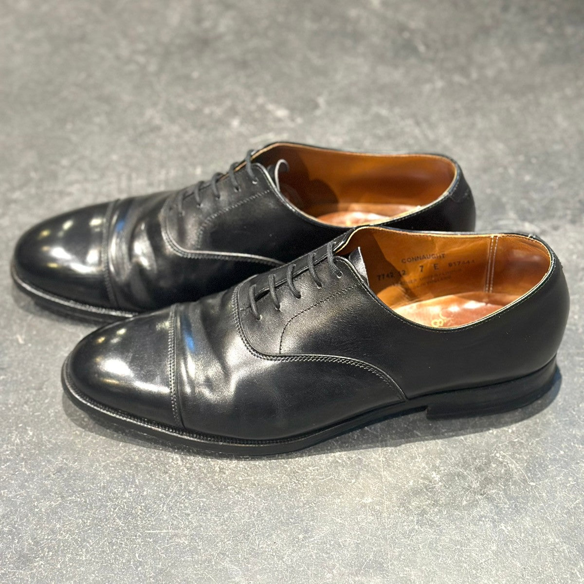 極美品【CROCKETT&JONES】クロケット＆ジョーンズ コノート ストレートチップ  カーフ ブラック UK7E 236ラスト